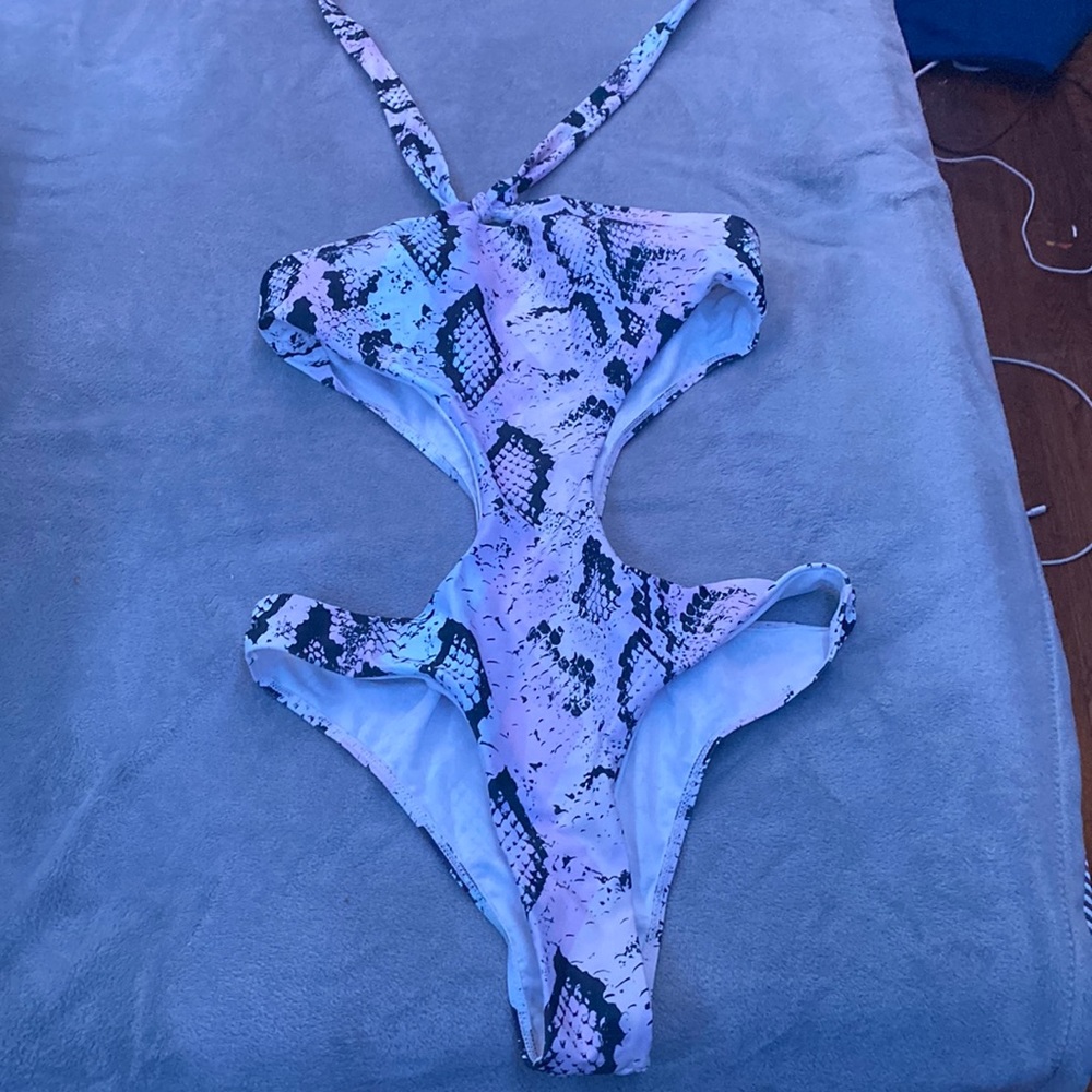 Shein one piece bathing suit, never worn